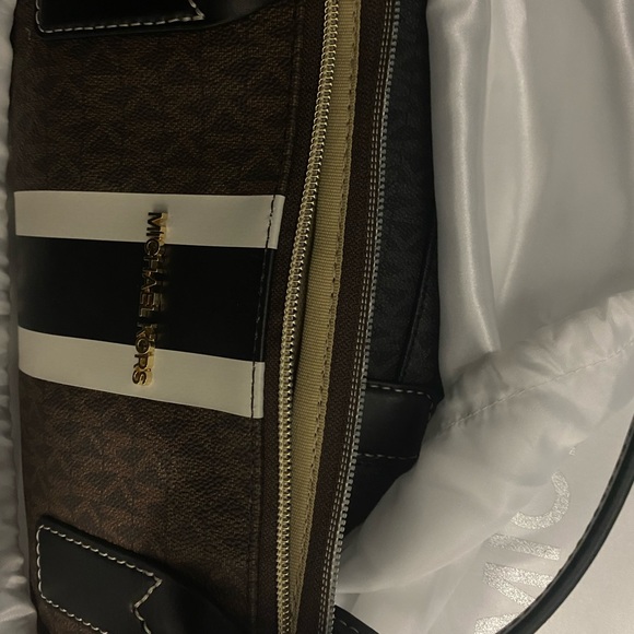 Sold - Picture 7 of 7